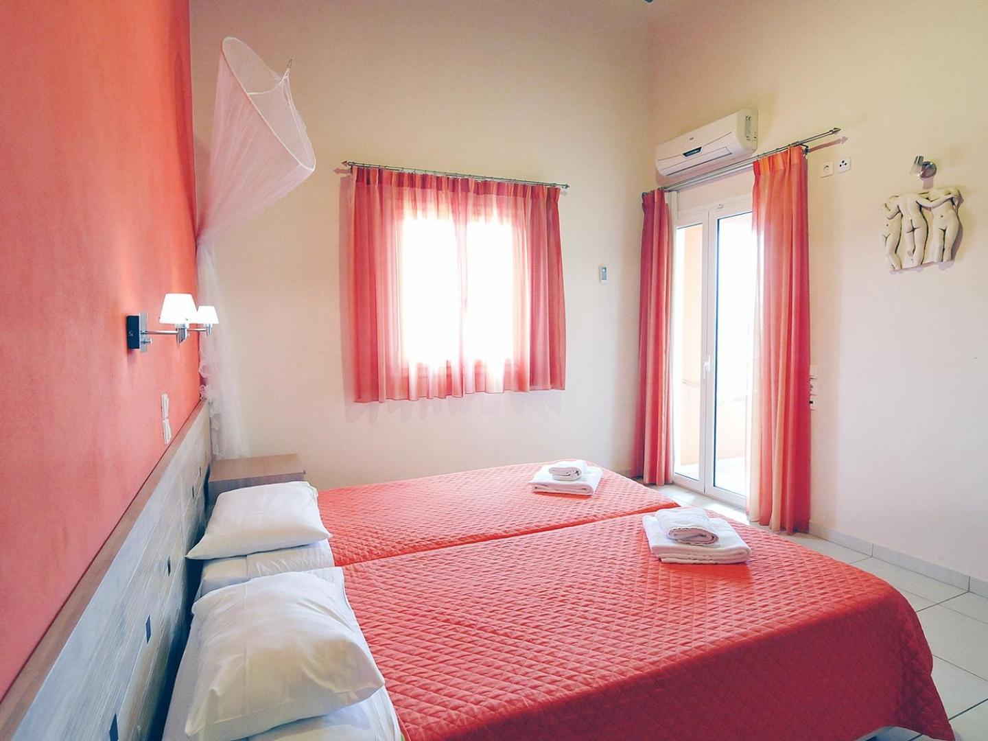 Pyramid City Apartments Agios Spyridon  Dış mekan fotoğraf